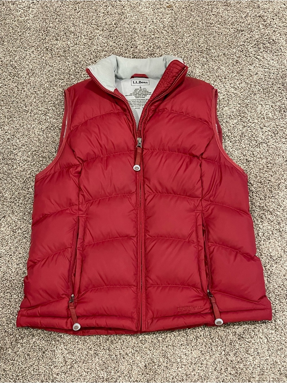 L.L. Bean Red Quilted Down Women’s Vest Size Small